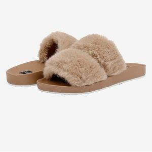 Zac Posen Sevan Sandals in Coffee